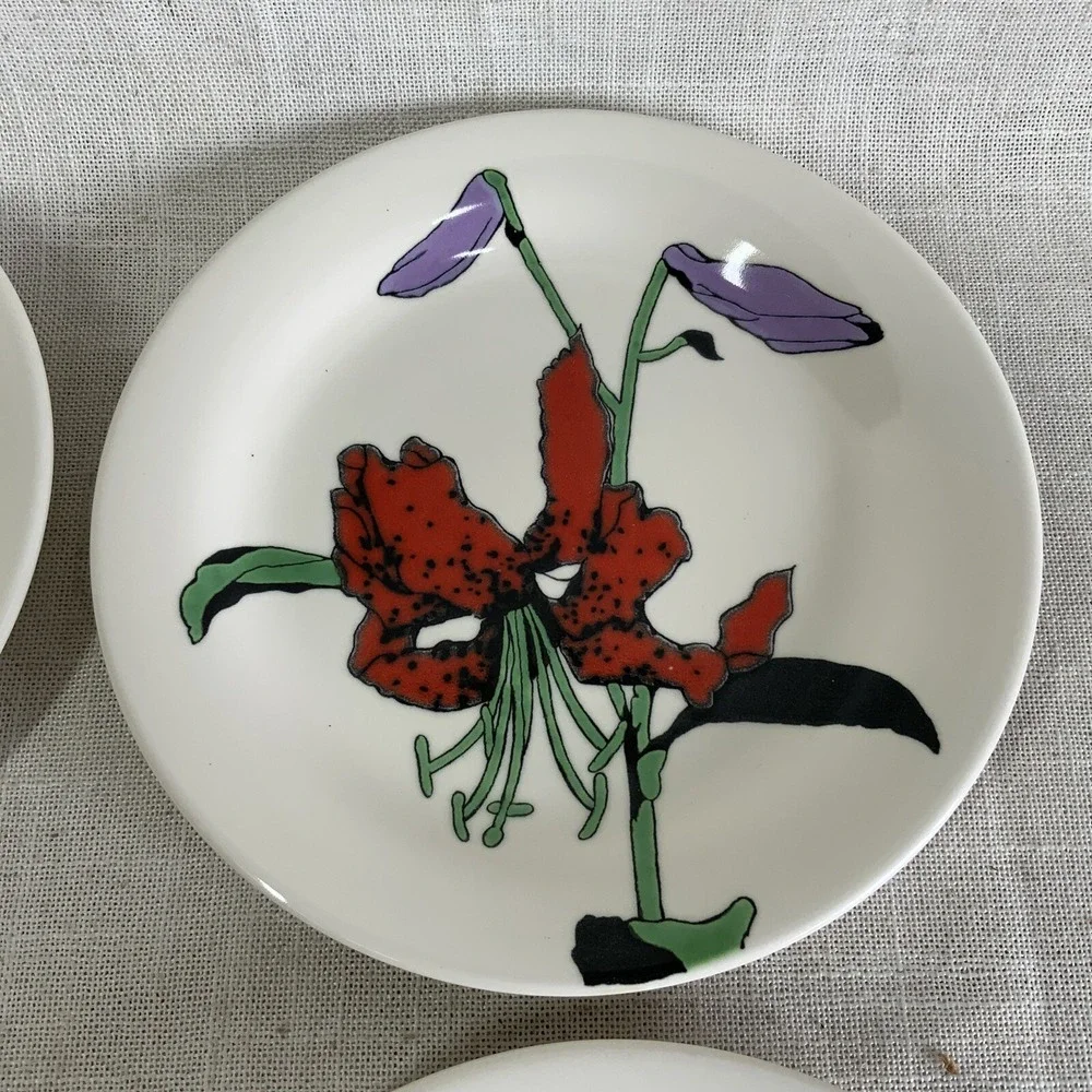 Set‎ 4 Mikasa Uptrend Tiger Lilies 7 3/4